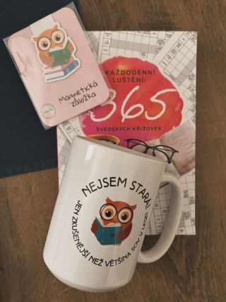 Dvě záložky na přání a jeden velký hrnek pro babičku kolegyně 🥰 I tak může vypadat Vaše objednávka. Stačí napsat a...